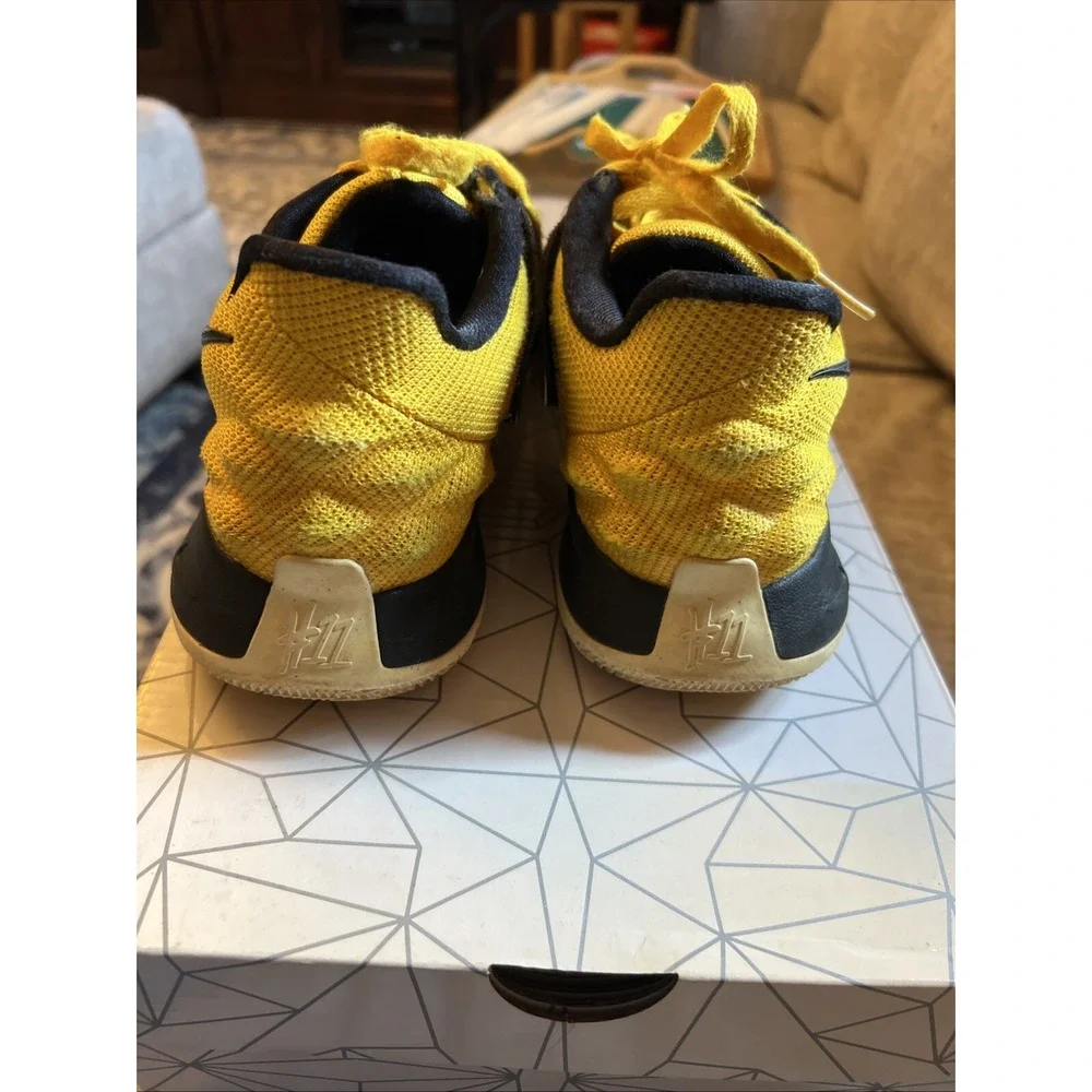 Nike step up